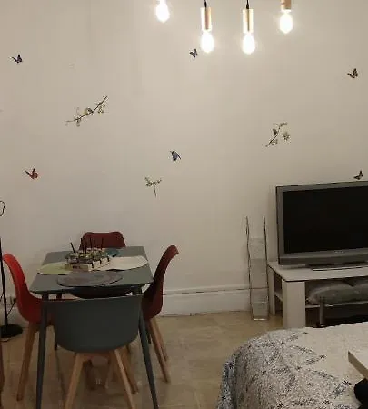 Appartement Duplex F2 Tout Confort Proche Centre Ville Avec Parking Gratuit Montlucon Exterior photo