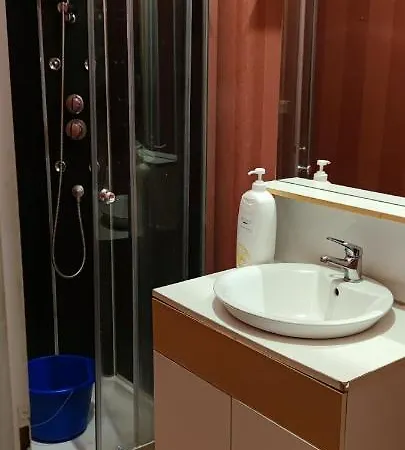 Appartement Duplex F2 Tout Confort Proche Centre Ville Avec Parking Gratuit Montlucon Exterior photo