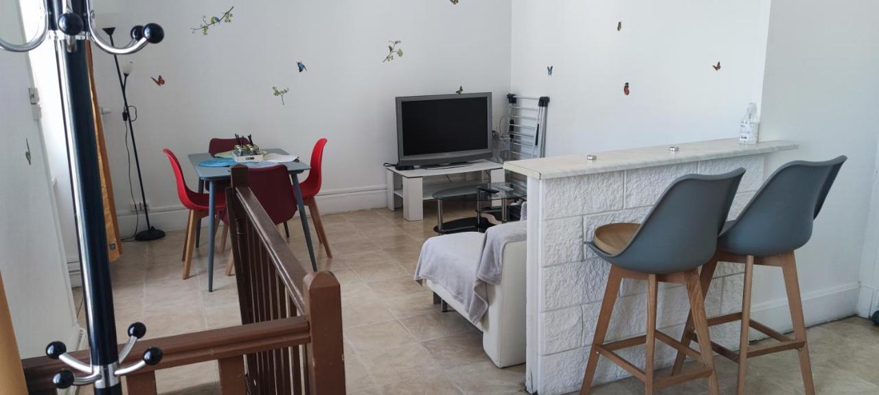 Apartment Duplex F2 Confort Proche Centre Avec Parking Gratuit *